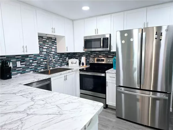 Naples, FL 34112,19 Moorhead MNR #19