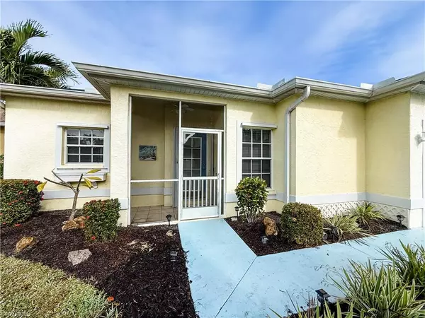 Estero, FL 33928,10732 Maui CIR