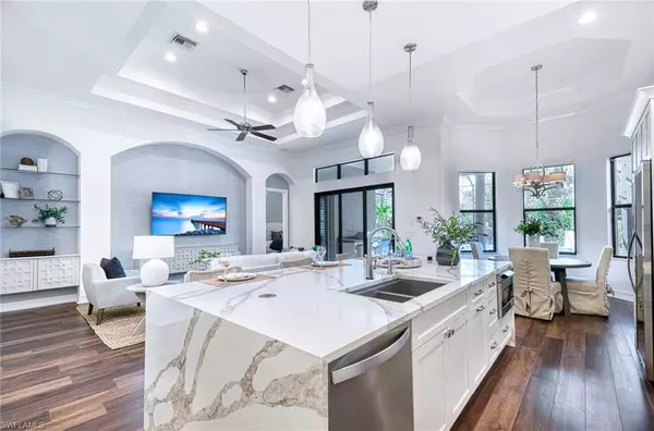 7307 Lantana CIR, Naples, FL 34119