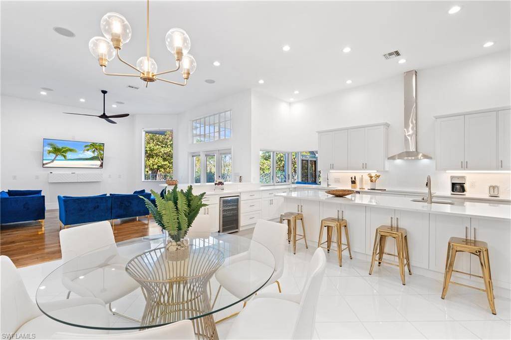 Sanibel, FL 33957,4090 W Gulf DR
