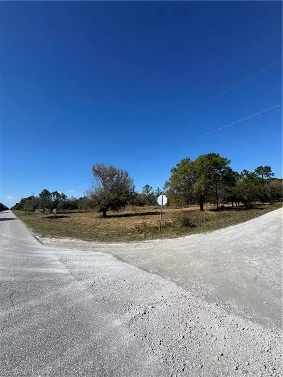 Clewiston, FL 33440,593 Hunting Club AVE