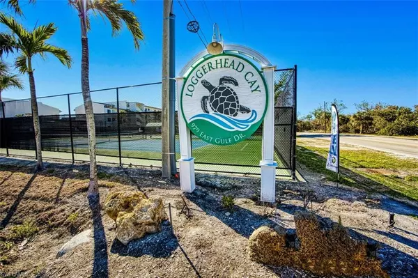 Sanibel, FL 33957,979 E Gulf DR #162