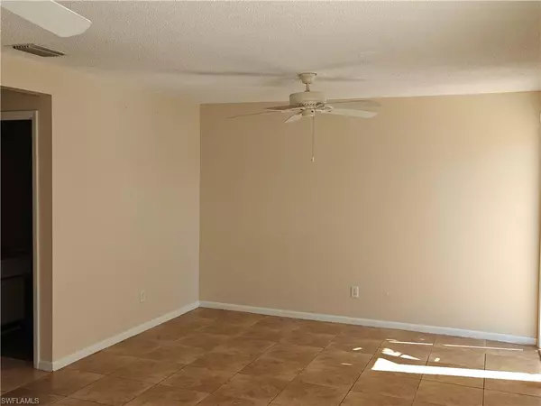 Lehigh Acres, FL 33936,44 Hamlin CT