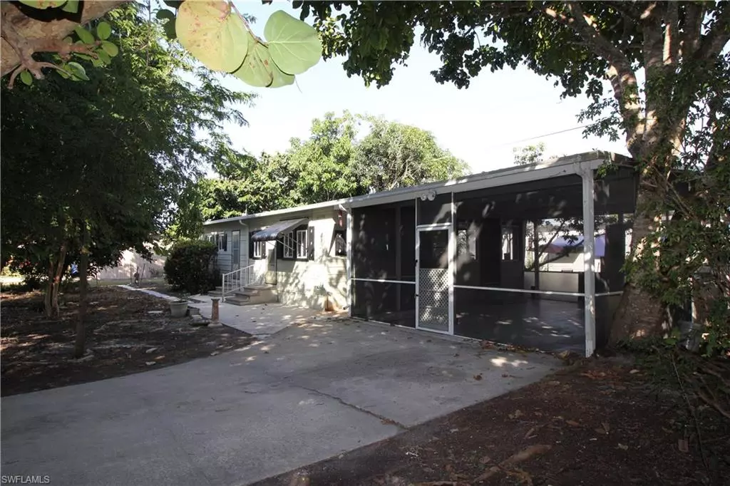 Estero, FL 33928,21100 Cypress Park CIR