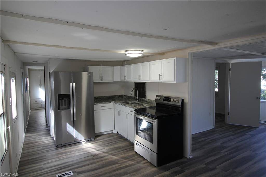 Estero, FL 33928,21100 Cypress Park CIR