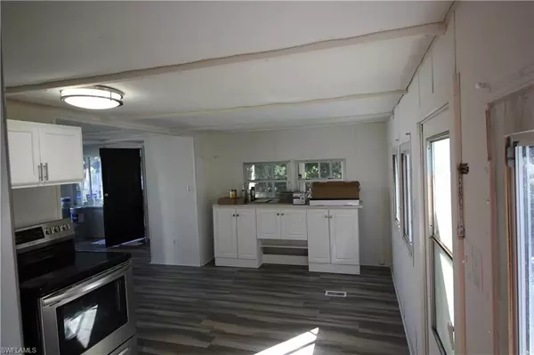 Estero, FL 33928,21100 Cypress Park CIR