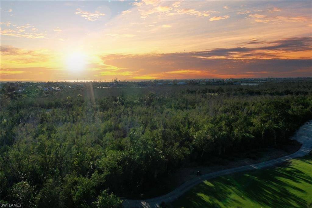 Sanibel, FL 33957,2619 Wulfert RD #5
