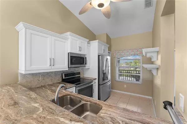 Naples, FL 34114,1356 Mainsail DR #1422