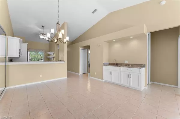 Naples, FL 34114,1356 Mainsail DR #1422