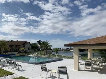 Fort Myers, FL 33919,13115 Feather Sound DR #105