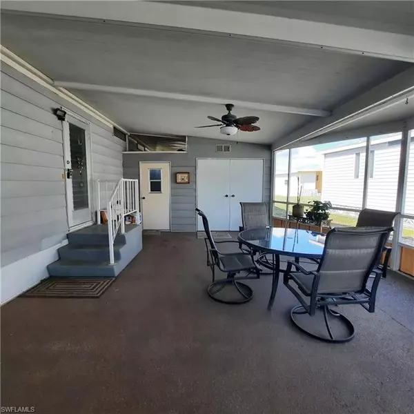 North Fort Myers, FL 33903,108 Snead DR