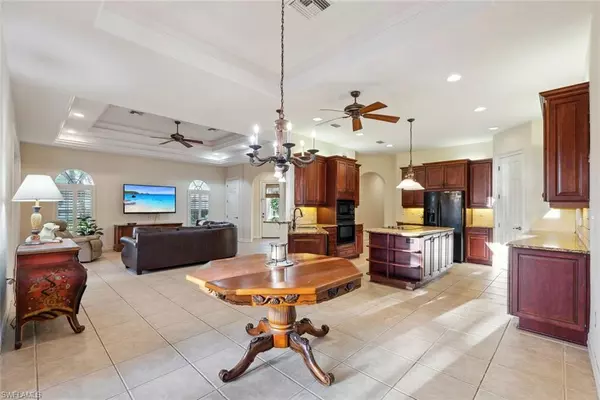Naples, FL 34119,3155 Santorini CT