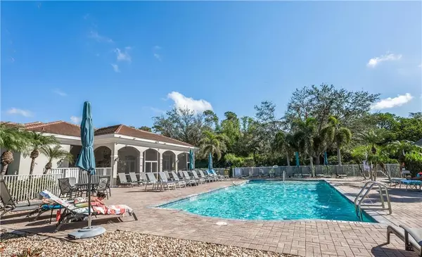 4510 Botanical Place CIR #104, Naples, FL 34112