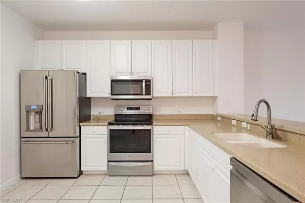 Naples, FL 34119,10025 Heather LN #702