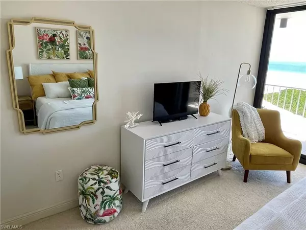 Marco Island, FL 34145,440 Seaview CT #1505