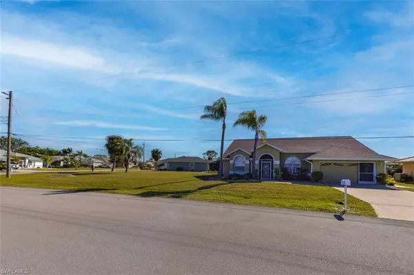 Punta Gorda, FL 33955,7352 Parkinsonia