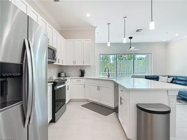 Naples, FL 34114,274 INDIES DR E