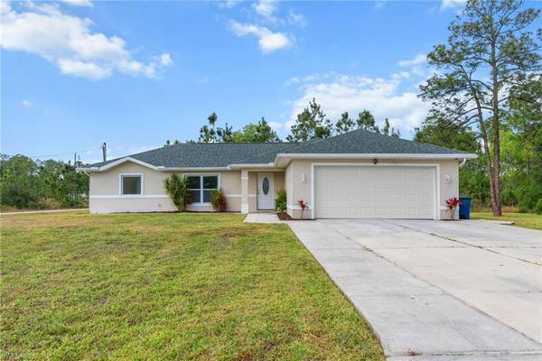 2009 Raber CT, Lehigh Acres, FL 33972