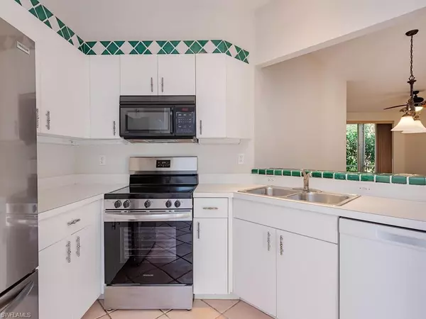 Naples, FL 34109,3785 Fieldstone BLVD #203