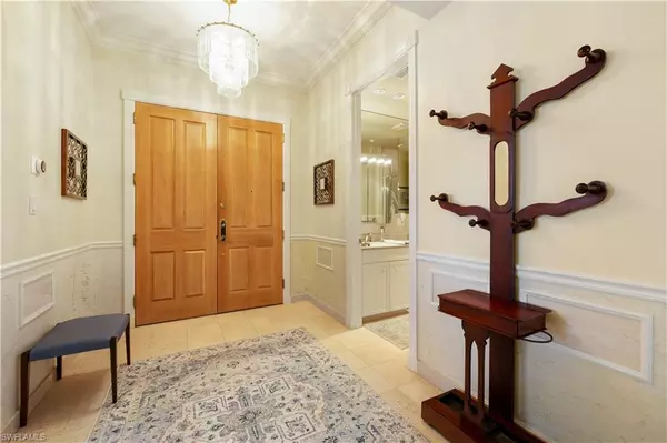 Naples, FL 34108,7515 Pelican Bay BLVD #PH-D