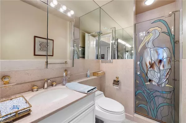 Naples, FL 34108,7515 Pelican Bay BLVD #PH-D