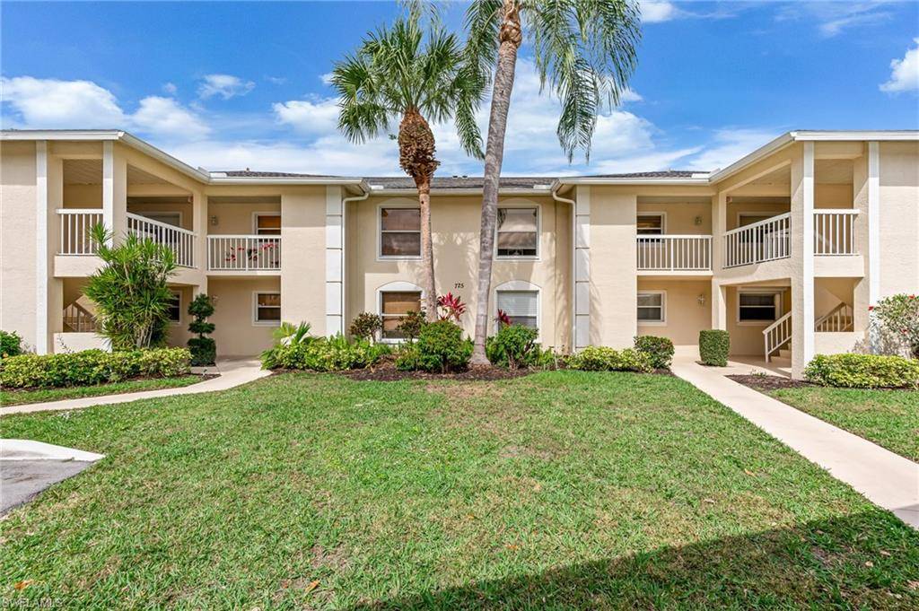 725 Landover CT #204, Naples, FL 34104