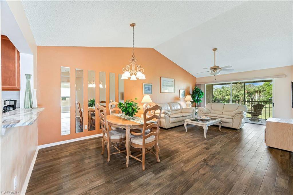 Naples, FL 34104,725 Landover CT #204