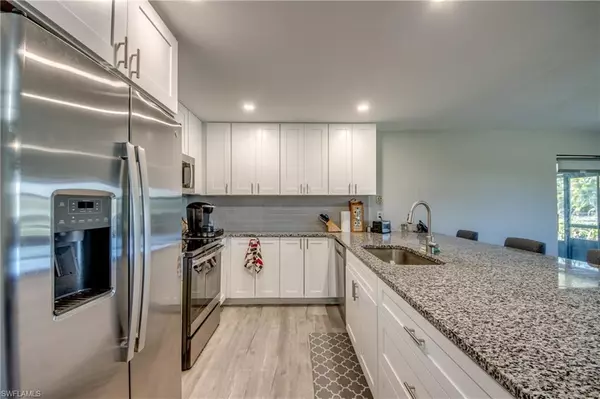 Fort Myers, FL 33919,952 Ione DR
