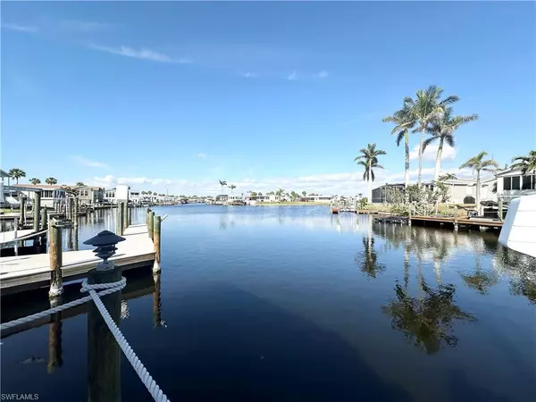 Fort Myers Beach, FL 33931,17711 Bryan CT