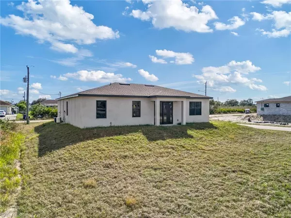 Lehigh Acres, FL 33971,2618 69th ST W