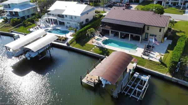 18467 Deep Passage LN, Fort Myers Beach, FL 33931