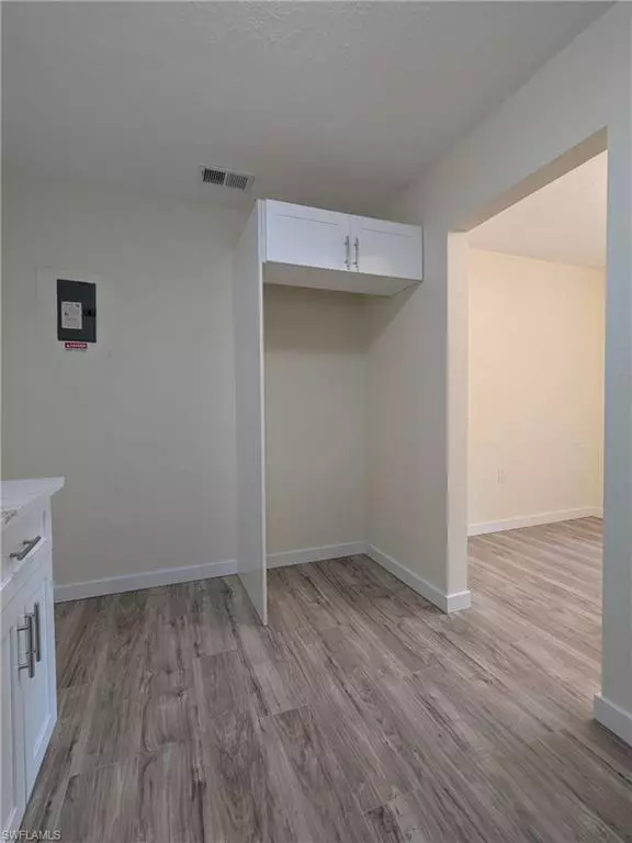 Fort Myers, FL 33901,1827 Sunset PL