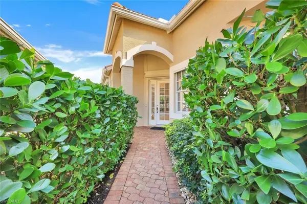 Naples, FL 34110,388 Mallory CT