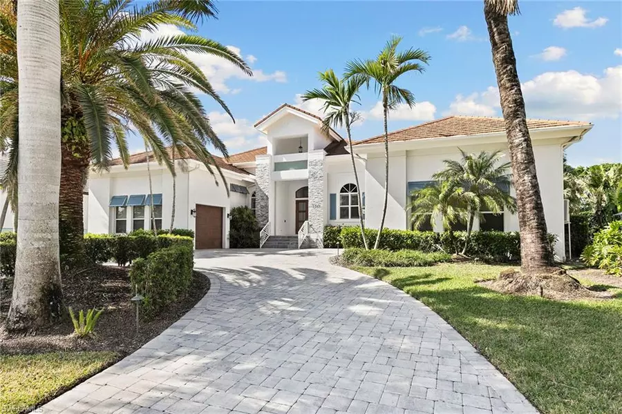 3747 Fountainhead LN, Naples, FL 34103