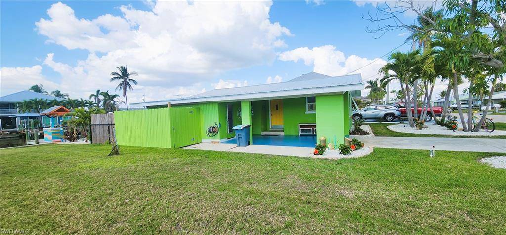 Matlacha, FL 33993,2622 BRIDGEVIEW ST
