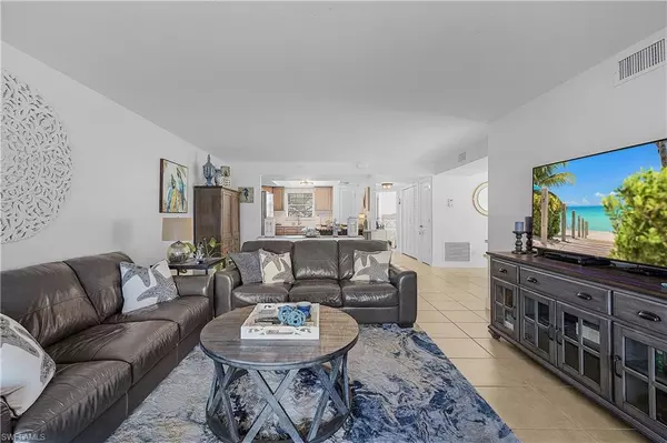 Cape Coral, FL 33904,5112 Coronado PKWY #11