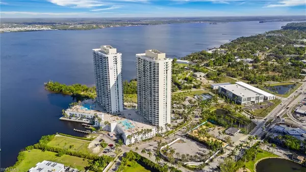 Fort Myers, FL 33916,3000 Oasis Grand BLVD #2203