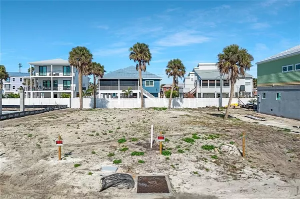 Fort Myers Beach, FL 33931,131 Connecticut ST