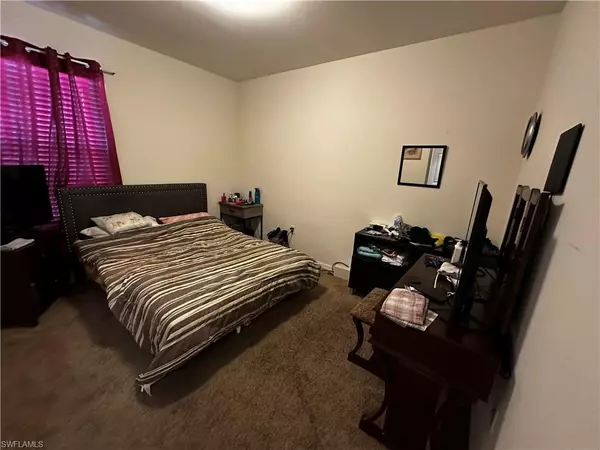 Lehigh Acres, FL 33936,10308 Silver Pond LN