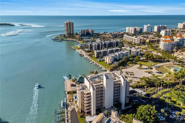 Marco Island, FL 34145,901 Collier CT #904