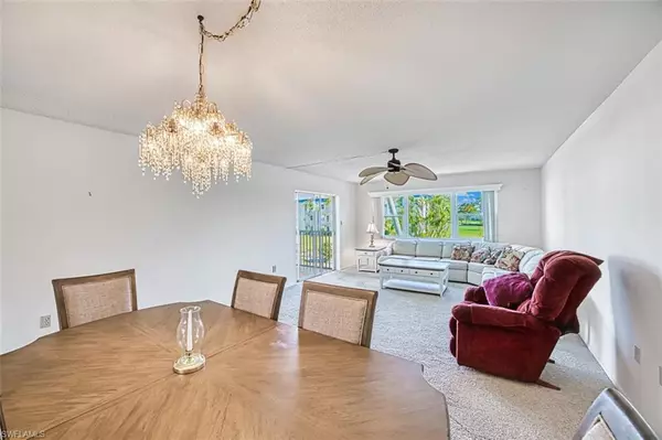 Fort Myers, FL 33907,1700 Pine Valley DR #211
