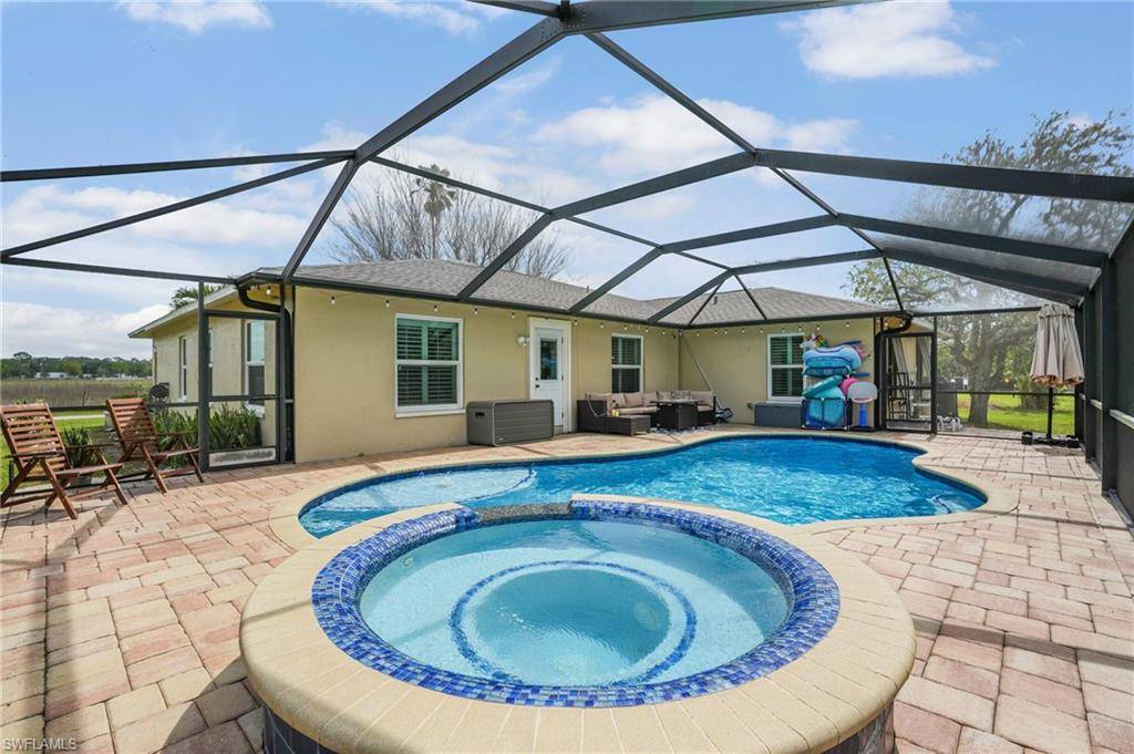 5060 Melaluca DR, Fort Myers, FL 33905