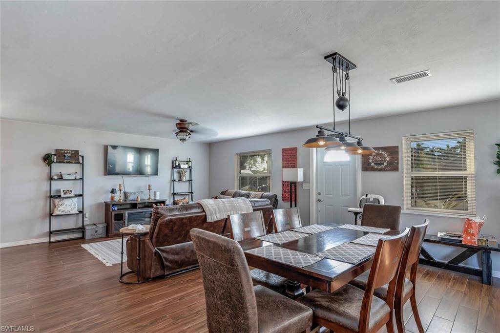 Fort Myers, FL 33919,1427 Rose LN