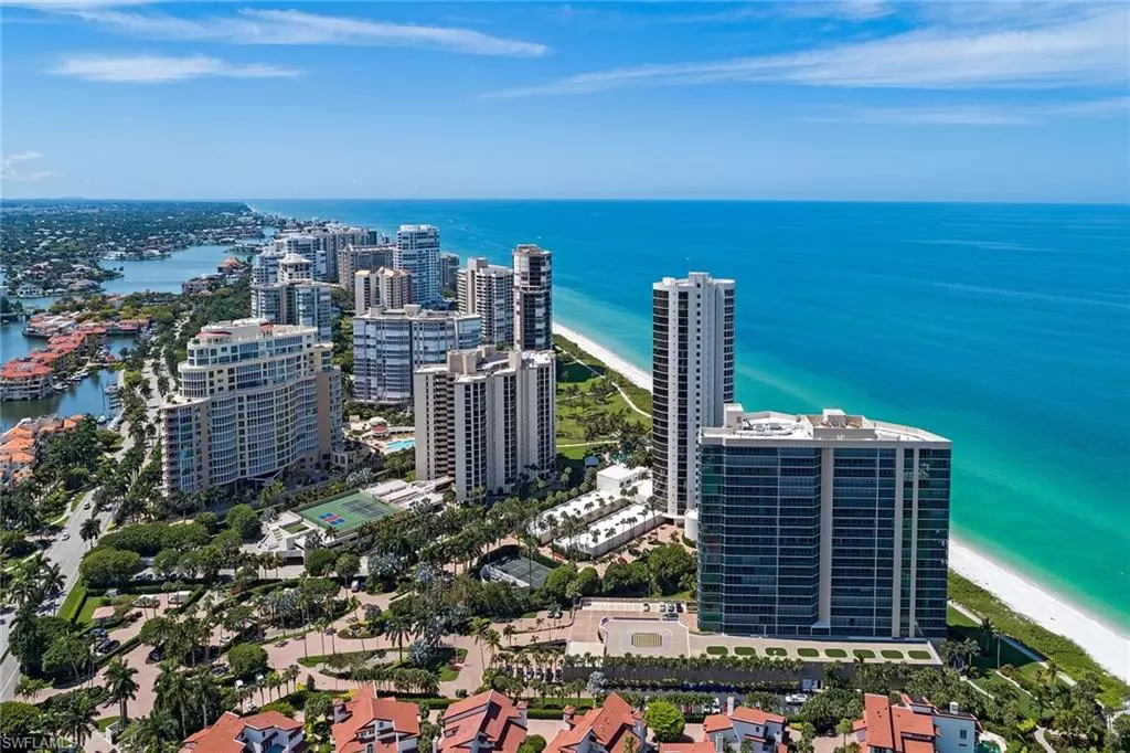 Naples, FL 34103,4901 Gulf Shore BLVD N #2201