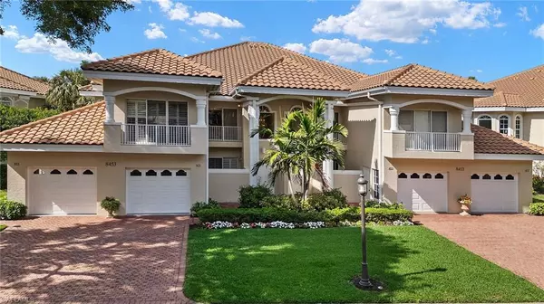 8453 ABBINGTON CIR #821, Naples, FL 34108