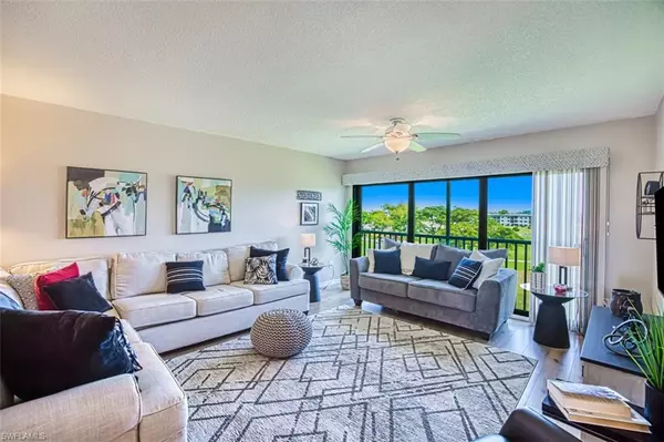 Fort Myers, FL 33907,7406 Lake Breeze DR #416
