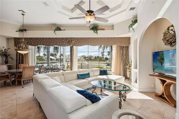 Marco Island, FL 34145,330 Edgewater CT