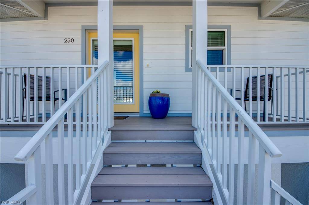 Fort Myers Beach, FL 33931,250 Flamingo ST