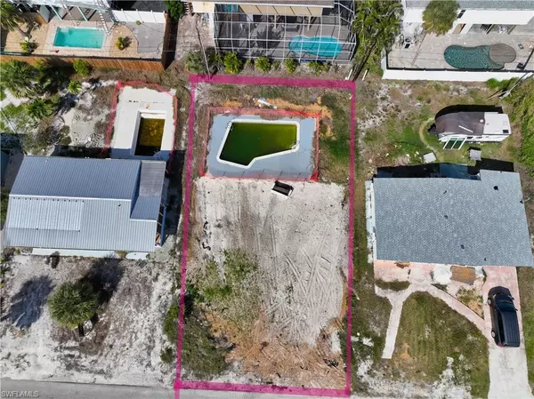 Fort Myers Beach, FL 33931,161 Hibiscus DR