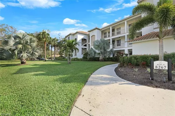 Naples, FL 34120,8267 Parkstone PL E #104